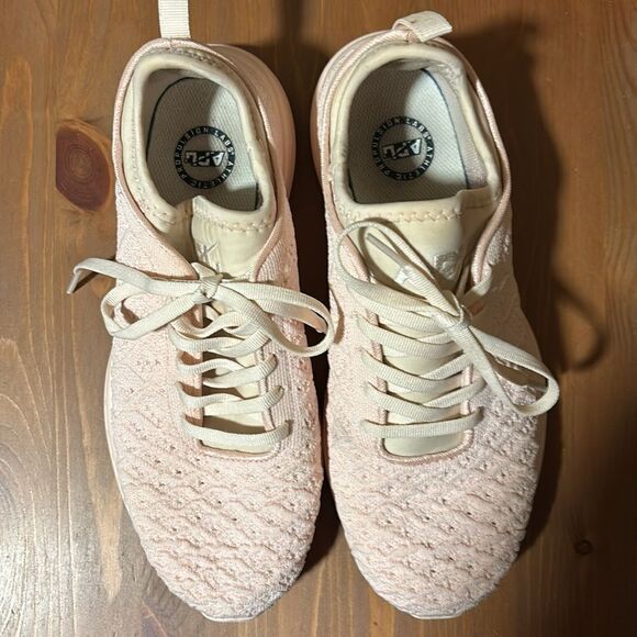 APL: Athletic Propulsion Labs Techloom Phantom Sneakers in Beach/Ivory Size 9 - Picture 9 of 14